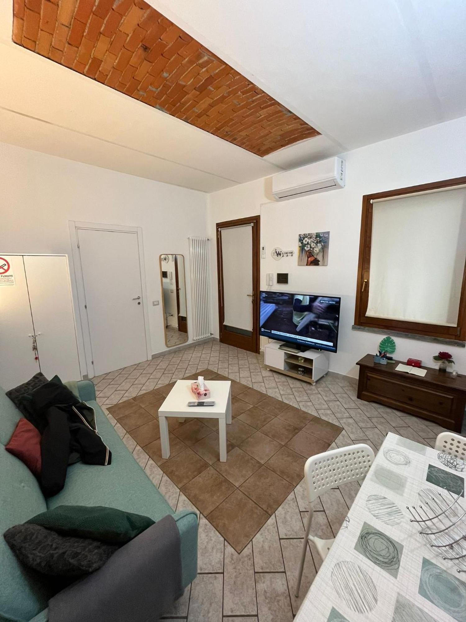 Casa Vacanza Il Gelsomino Somma Lombardo Luaran gambar